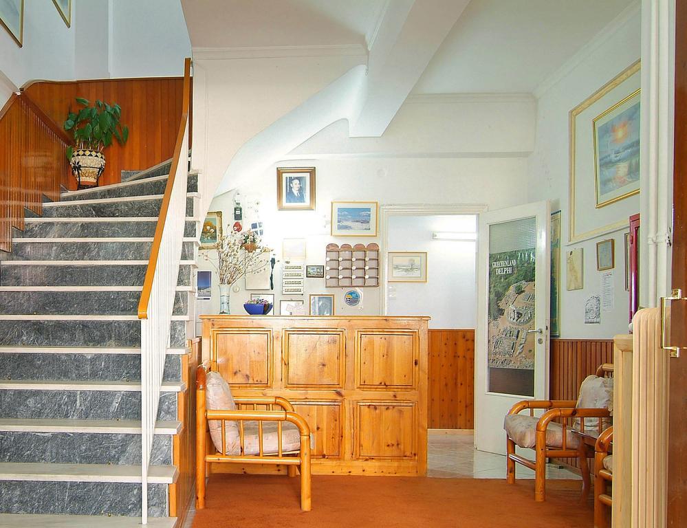 Hotel Athina Delphi Buitenkant foto