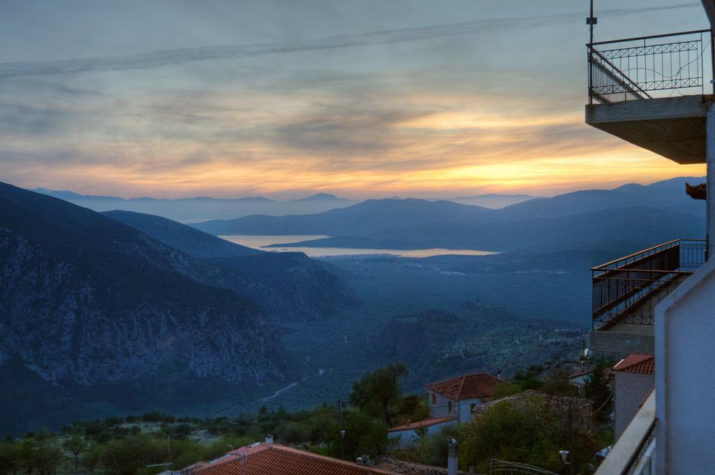 Hotel Athina Delphi Buitenkant foto