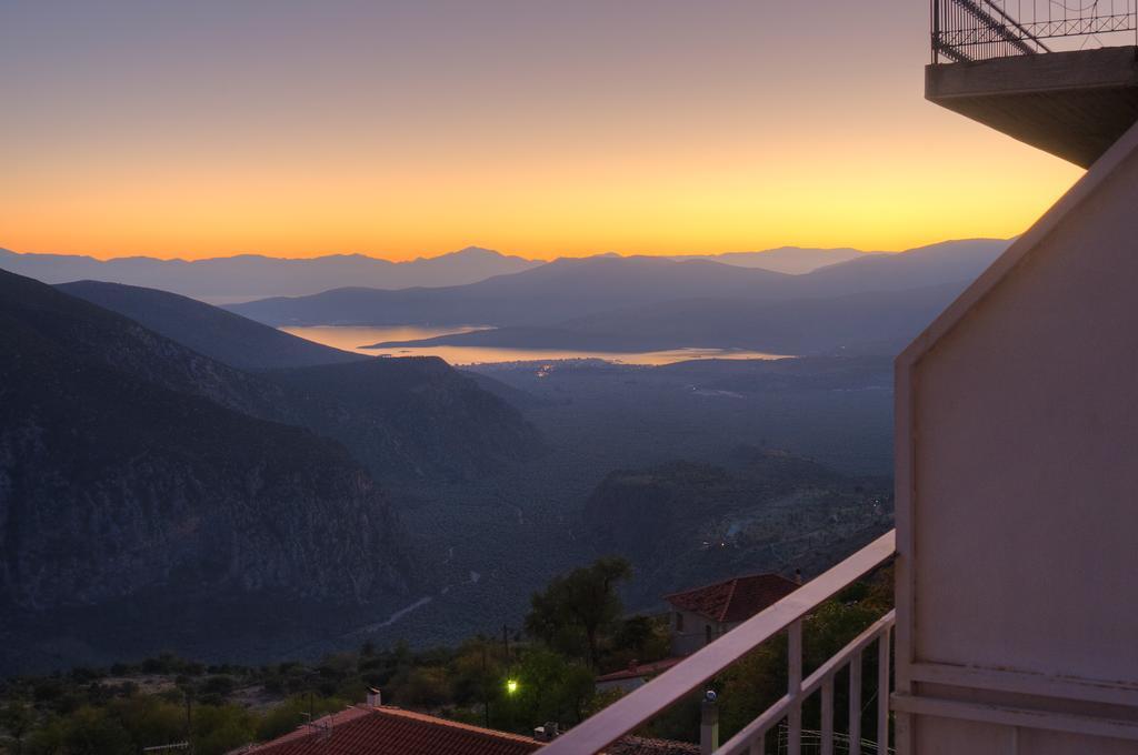 Hotel Athina Delphi Buitenkant foto