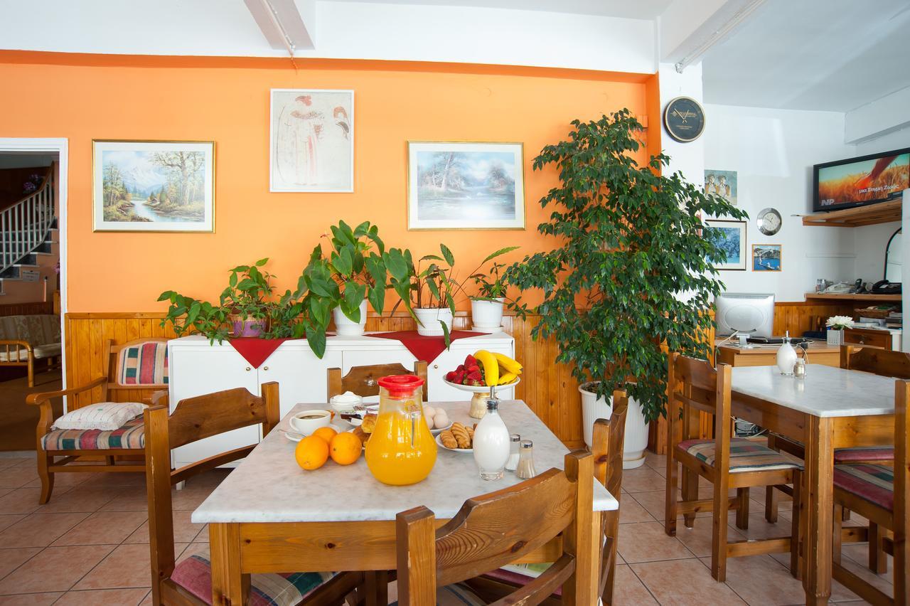 Hotel Athina Delphi Buitenkant foto