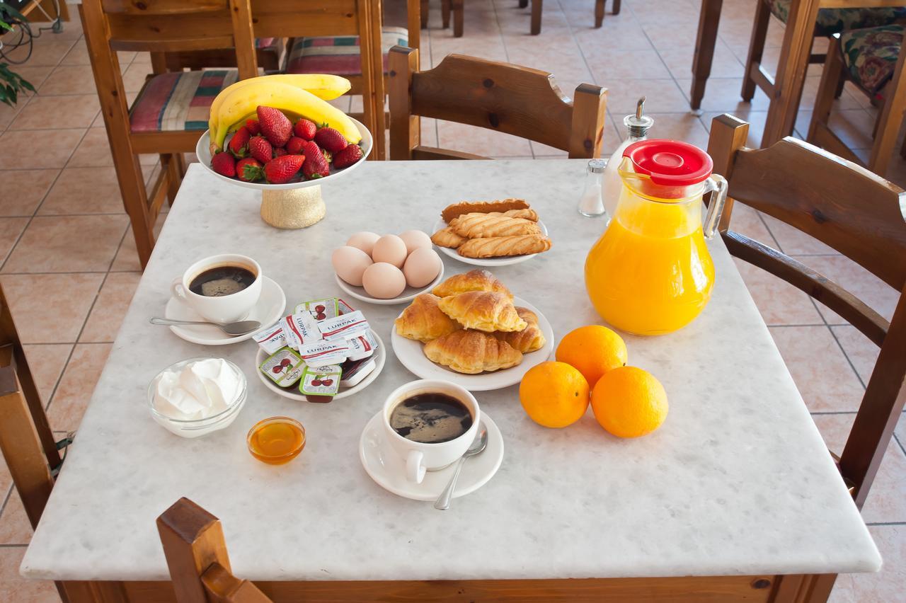 Hotel Athina Delphi Buitenkant foto