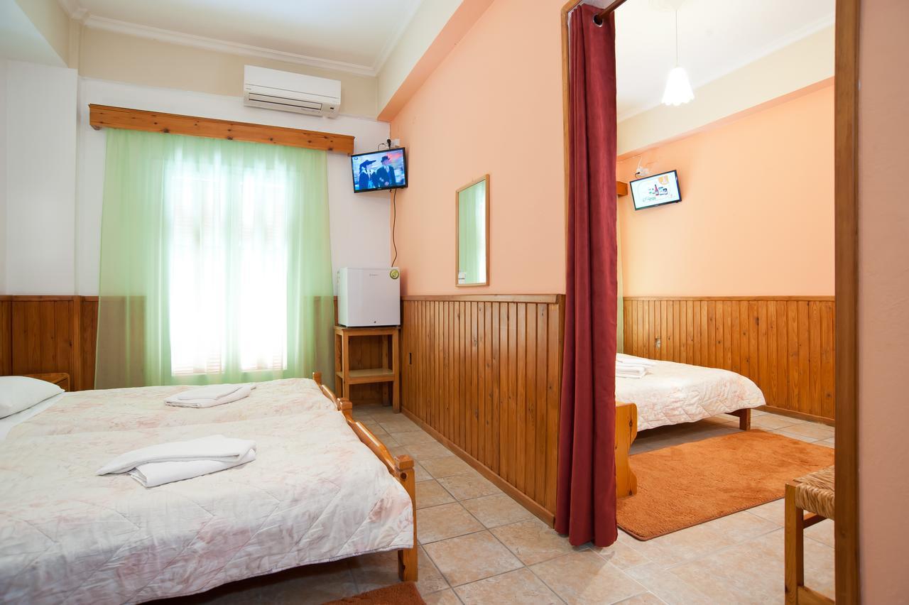 Hotel Athina Delphi Buitenkant foto