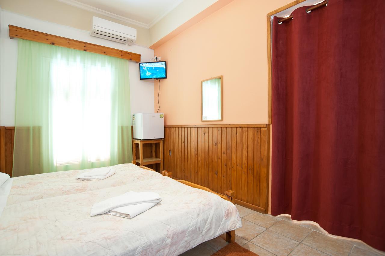 Hotel Athina Delphi Buitenkant foto