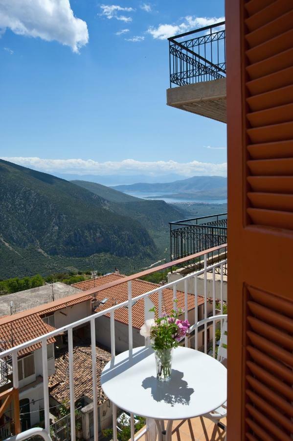 Hotel Athina Delphi Buitenkant foto
