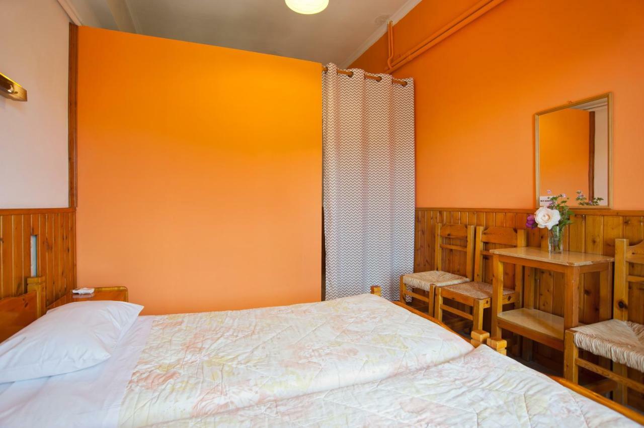 Hotel Athina Delphi Buitenkant foto
